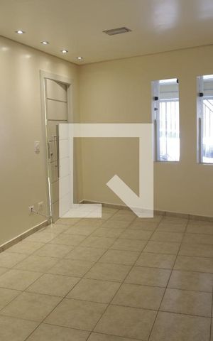 Casa à venda com 150m², 2 quartos e 2 vagasSala