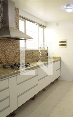 Casa à venda com 150m², 2 quartos e 2 vagasCozinha
