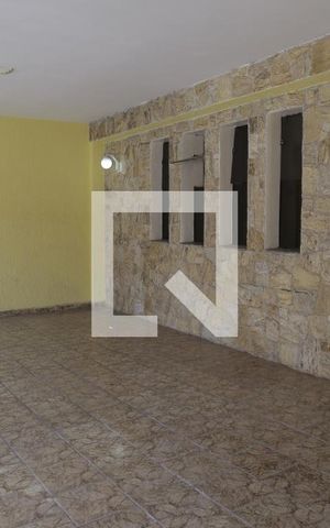 Casa à venda com 150m², 2 quartos e 2 vagasGaragem
