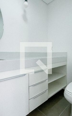 Apartamento à venda com 47m², 1 quarto e 1 vaga Apartamento à venda com 47m², 1 quarto e 1 vagaBanheiro