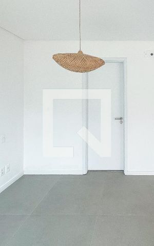 Apartamento à venda com 47m², 1 quarto e 1 vaga Apartamento à venda com 47m², 1 quarto e 1 vagaStudio