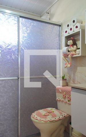 Casa à venda com 168m², 2 quartos e 1 vagaBanheiro 1