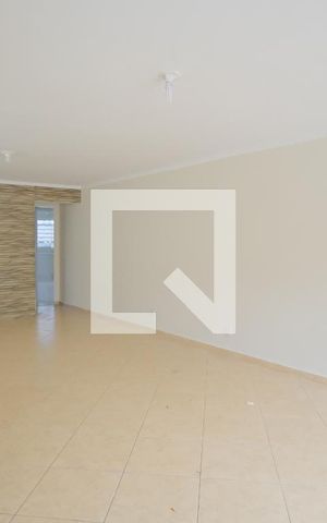 Casa para alugar com 150m², 4 quartos e 3 vagasSala