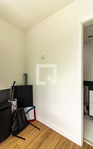 Studio à venda com 28m², 1 quarto e sem vaga Studio à venda com 28m², 1 quarto e sem vagaQuarto
