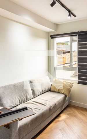 Studio à venda com 28m², 1 quarto e sem vaga Studio à venda com 28m², 1 quarto e sem vagaSala
