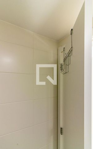 Studio à venda com 28m², 1 quarto e sem vaga Studio à venda com 28m², 1 quarto e sem vagaBanheiro