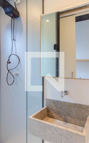Apartamento para alugar com 16m², 1 quarto e sem vaga Apartamento para alugar com 16m², 1 quarto e sem vagaBanheiro