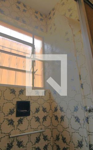 Casa à venda com 262m², 3 quartos e 2 vagasBanheiro comum