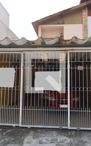 Casa à venda com 262m², 3 quartos e 2 vagasFachada