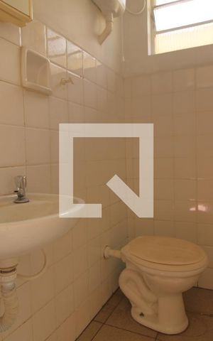 Casa à venda com 262m², 3 quartos e 2 vagasBanheiro de serviço