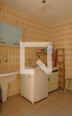 Casa à venda com 262m², 3 quartos e 2 vagasLavanderia