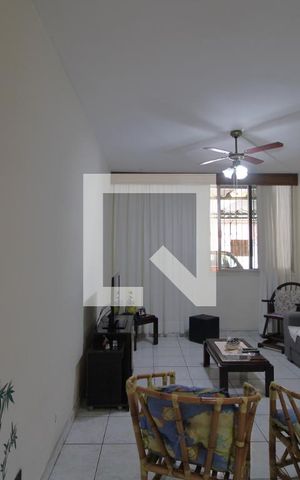Casa à venda com 262m², 3 quartos e 2 vagasSala