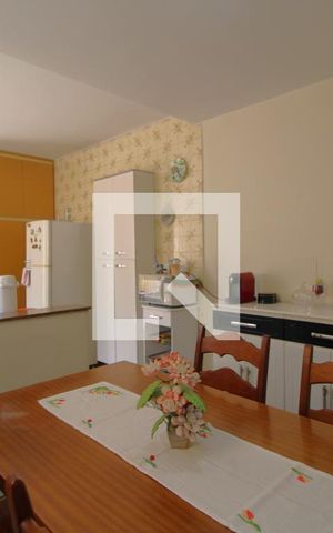 Casa à venda com 262m², 3 quartos e 2 vagasCopa
