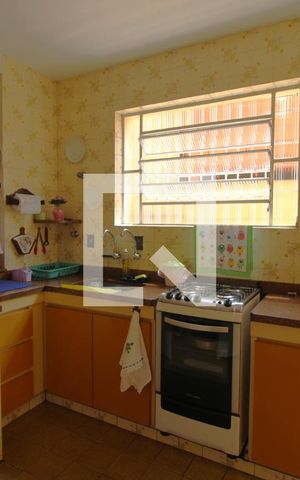 Casa à venda com 262m², 3 quartos e 2 vagasCozinha