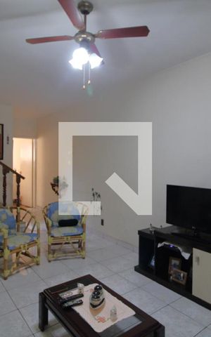 Casa à venda com 262m², 3 quartos e 2 vagasSala