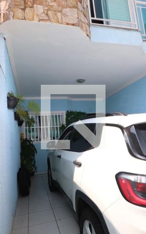 Casa à venda com 427m², 3 quartos e 2 vagas Casa à venda com 427m², 3 quartos e 2 vagasGaragem