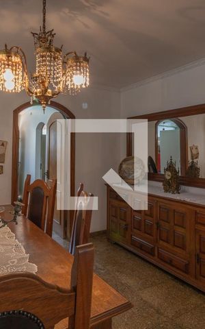 Casa para alugar com 385m², 4 quartos e 4 vagas Casa para alugar com 385m², 4 quartos e 4 vagasSala de Jantar