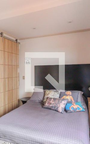 Casa de condomínio à venda com 420m², 5 quartos e 3 vagas Casa de condomínio à venda com 420m², 5 quartos e 3 vagasSuíte 2