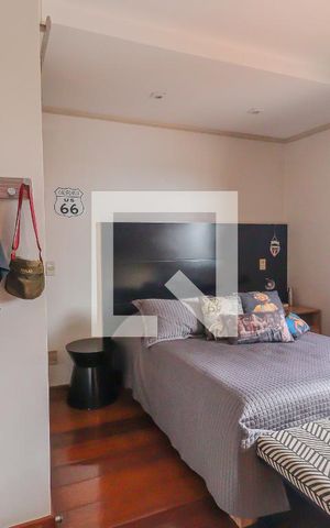 Casa de condomínio à venda com 420m², 5 quartos e 3 vagas Casa de condomínio à venda com 420m², 5 quartos e 3 vagasSuíte 2