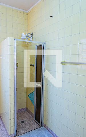 Casa à venda com 134m², 2 quartos e 2 vagas Casa à venda com 134m², 2 quartos e 2 vagasBanheiro