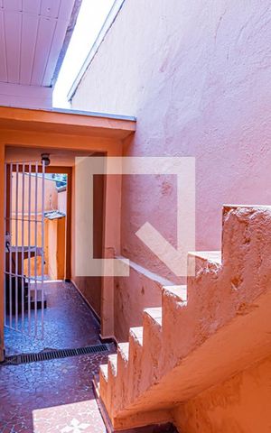 Casa à venda com 134m², 2 quartos e 2 vagas Casa à venda com 134m², 2 quartos e 2 vagasCorredor