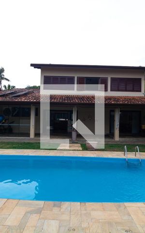 Casa de condomínio à venda com 420m², 4 quartos e 4 vagas Casa de condomínio à venda com 420m², 4 quartos e 4 vagasPiscina