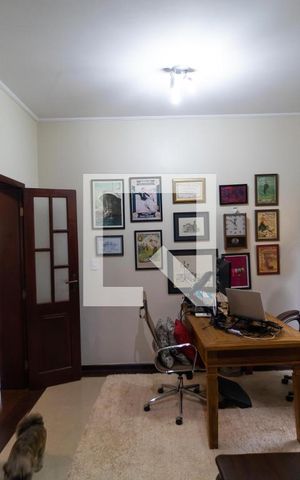 Casa de condomínio à venda com 420m², 4 quartos e 4 vagas Casa de condomínio à venda com 420m², 4 quartos e 4 vagasSuíte 01