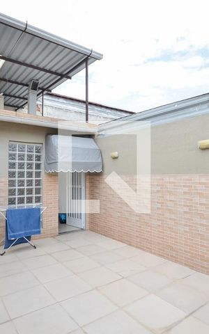 Casa à venda com 150m², 2 quartos e sem vaga Casa à venda com 150m², 2 quartos e sem vagaTerraço