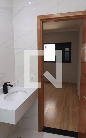 Casa à venda com 155m², 3 quartos e 2 vagasBanheiro da Suíte 2