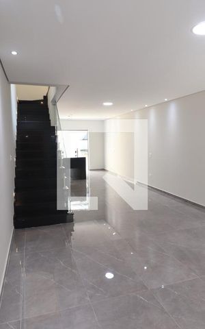 Casa à venda com 155m², 3 quartos e 2 vagasSala de TV