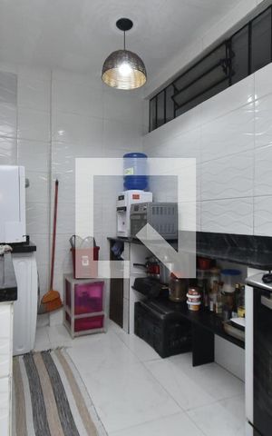 Apartamento à venda com 69m², 2 quartos e sem vagaCozinha e Área de Serviço