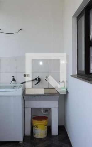 Casa para alugar com 216m², 3 quartos e 4 vagas Casa para alugar com 216m², 3 quartos e 4 vagasCozinha