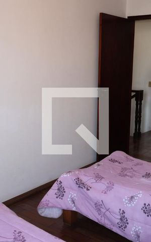 Casa para alugar com 216m², 3 quartos e 4 vagas Casa para alugar com 216m², 3 quartos e 4 vagasQuarto 2