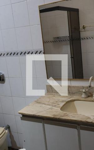 Casa para alugar com 216m², 3 quartos e 4 vagas Casa para alugar com 216m², 3 quartos e 4 vagasDetalhe