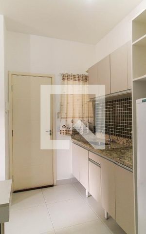 Studio para alugar com 28m², 1 quarto e sem vaga Studio para alugar com 28m², 1 quarto e sem vagaSala/Cozinha