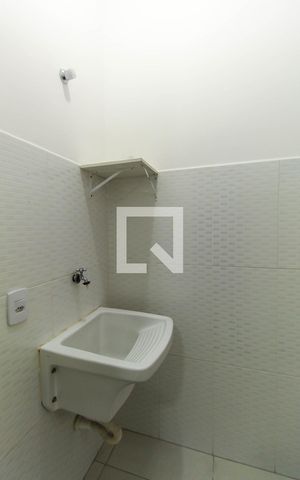 Studio para alugar com 28m², 1 quarto e sem vaga Studio para alugar com 28m², 1 quarto e sem vagaÁrea de Serviço