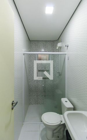 Studio para alugar com 28m², 1 quarto e sem vaga Studio para alugar com 28m², 1 quarto e sem vagaBanheiro