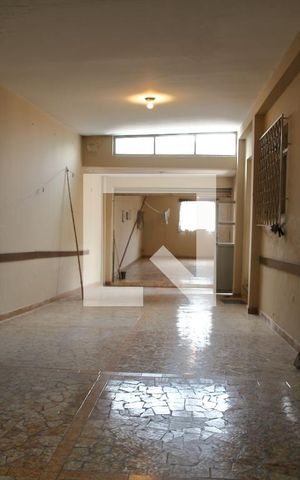 Casa para alugar com 370m², 3 quartos e 6 vagasGaragem