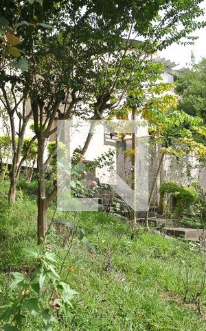 Casa para alugar com 370m², 3 quartos e 6 vagas`Area verde