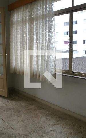 Casa para alugar com 370m², 3 quartos e 6 vagasSala de leitura