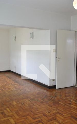 Casa para alugar com 370m², 3 quartos e 6 vagasSala
