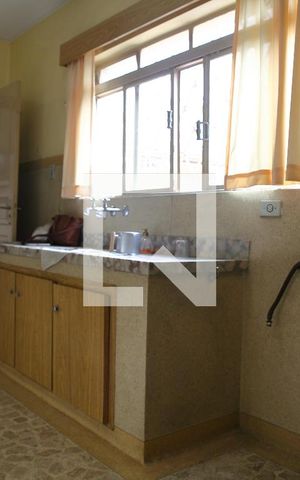 Casa para alugar com 370m², 3 quartos e 6 vagasCozinha