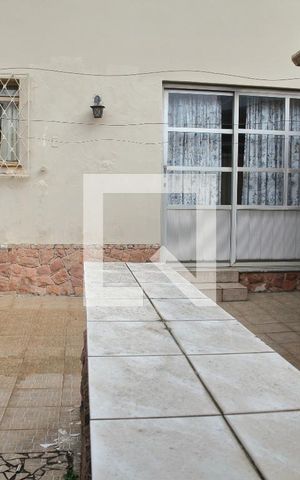 Casa para alugar com 370m², 3 quartos e 6 vagasQuintal