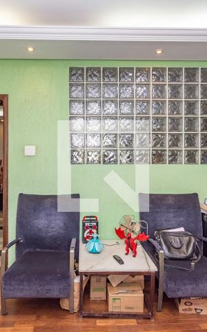 Casa para alugar com 250m², 5 quartos e 4 vagas Casa para alugar com 250m², 5 quartos e 4 vagasSala 2