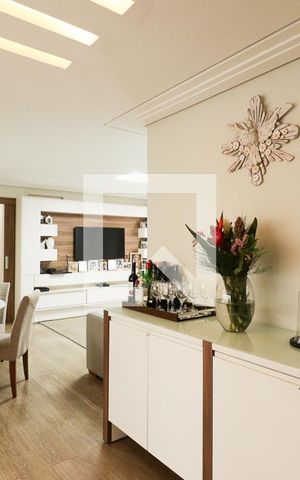 Apartamento à venda com 150m², 4 quartos e 4 vagasSala