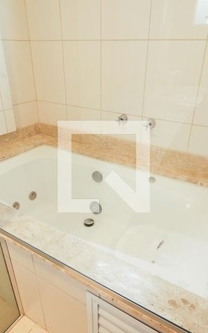 Apartamento à venda com 150m², 4 quartos e 4 vagasBanheiro da Suíte 3