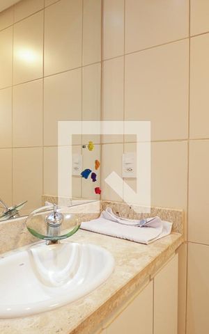 Apartamento à venda com 150m², 4 quartos e 4 vagasBanheiro da Suíte 1