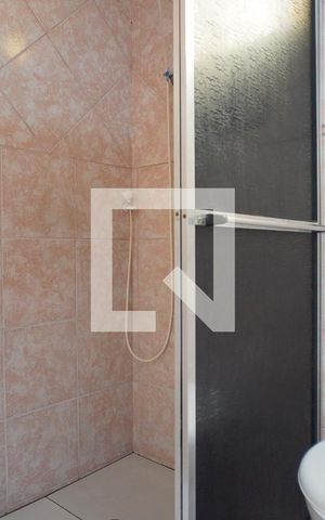 Apartamento à venda com 74m², 2 quartos e sem vagaBanheiro