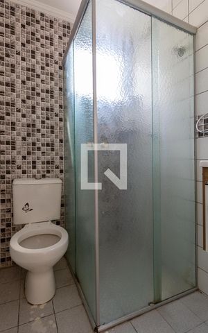 Apartamento para alugar com 49m², 2 quartos e 1 vaga Apartamento para alugar com 49m², 2 quartos e 1 vagaBanheiro