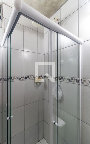 Casa à venda com 170m², 6 quartos e 2 vagas Casa à venda com 170m², 6 quartos e 2 vagasBanheiro 2 da Casa 1